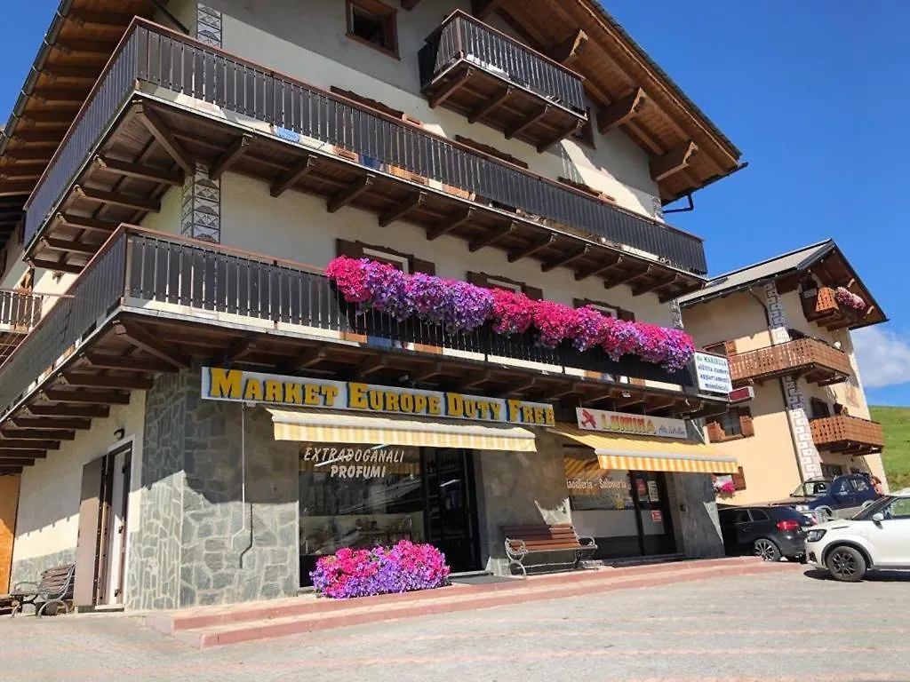 Black Lake Studios - Trepalle Livigno 0*,  Italy
